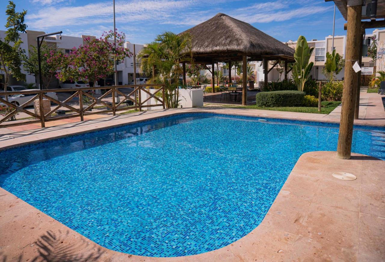 Villa Casa En Privada Frente A La Playa Con Alberca! Mazatlán Exterior foto